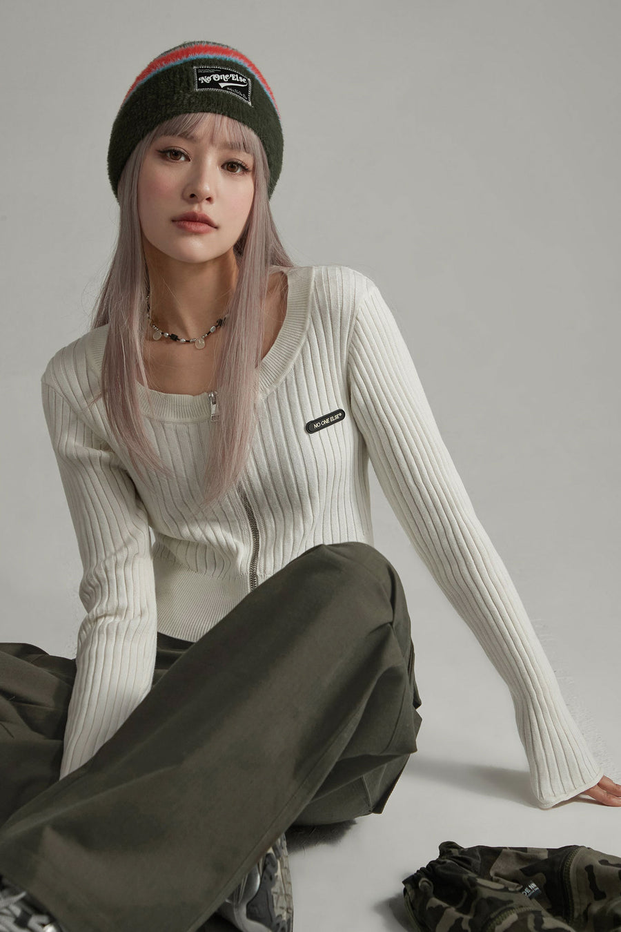Zip-Up Cropped Knit Cardigan
