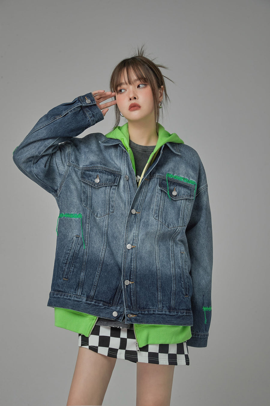 CHUU On The Tip Of My Tongue Denim Jacket