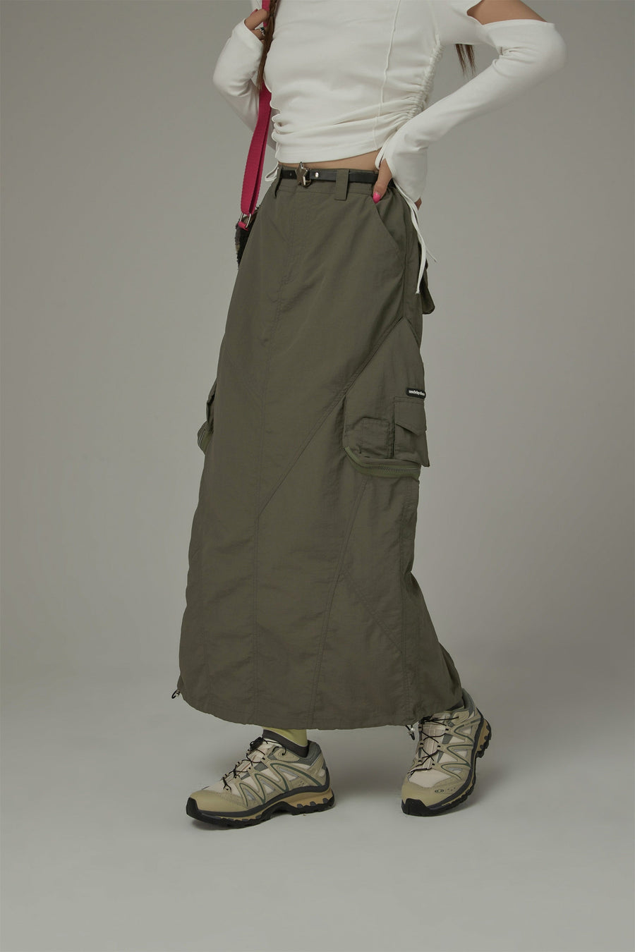 CHUU Cargo Pockets Maxi Skirt
