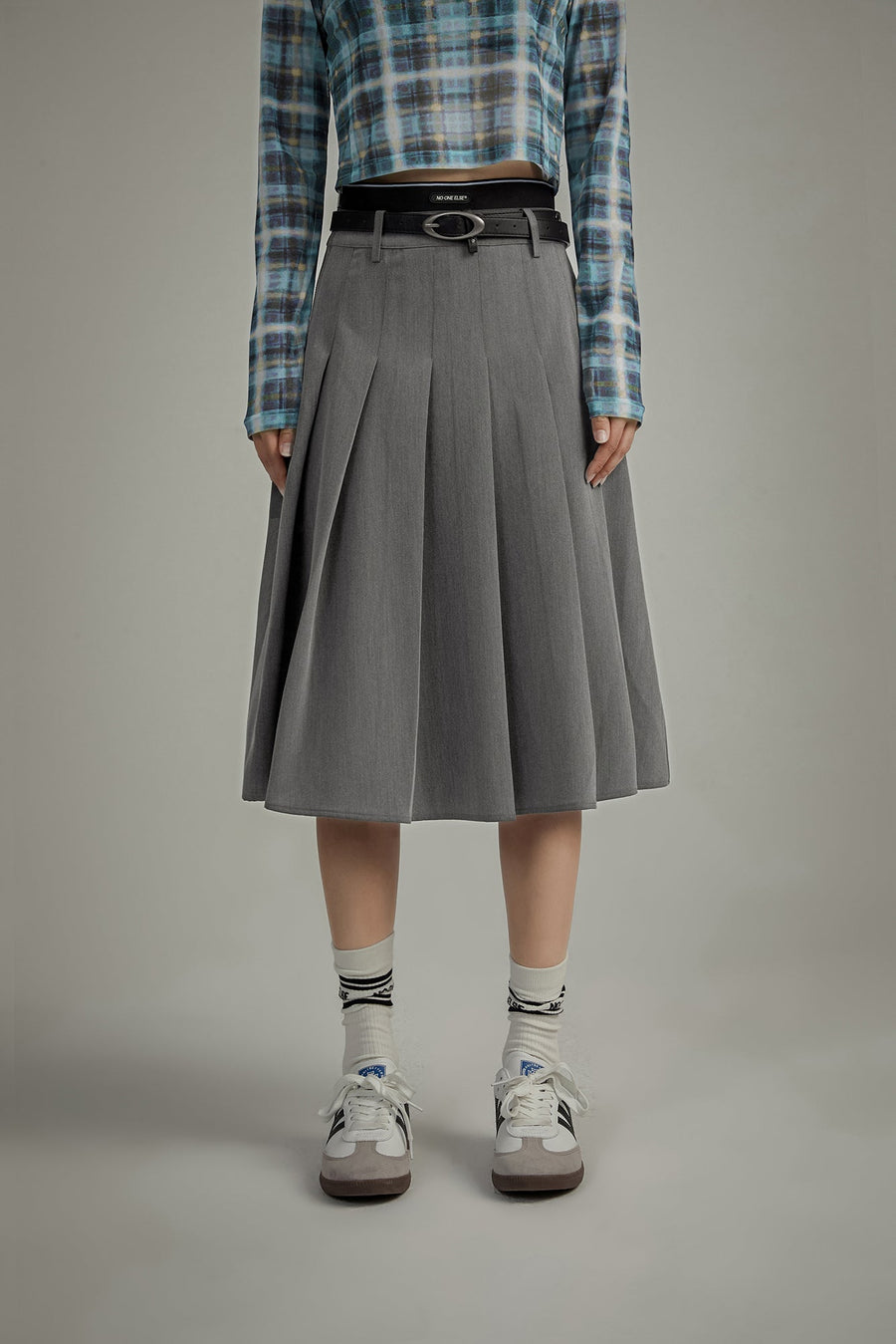 CHUU Color Pleated Midi Skirt