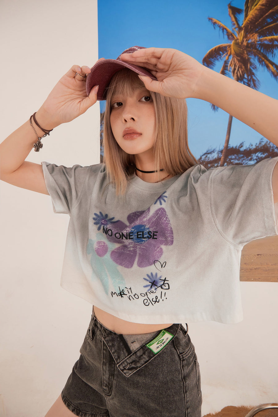 CHUU Gradient Flower Crop T-Shirt