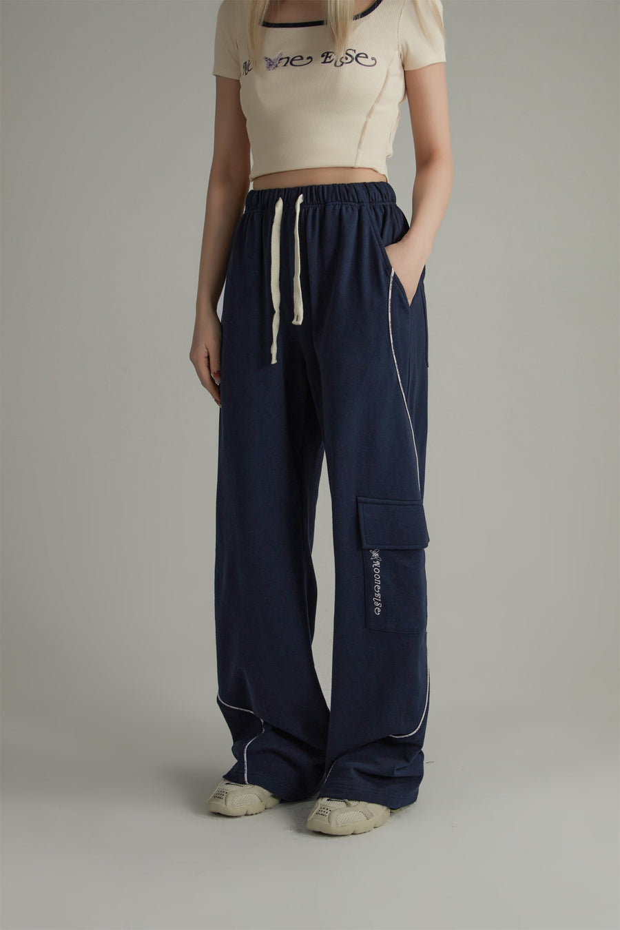 String Cargo Wide Pants