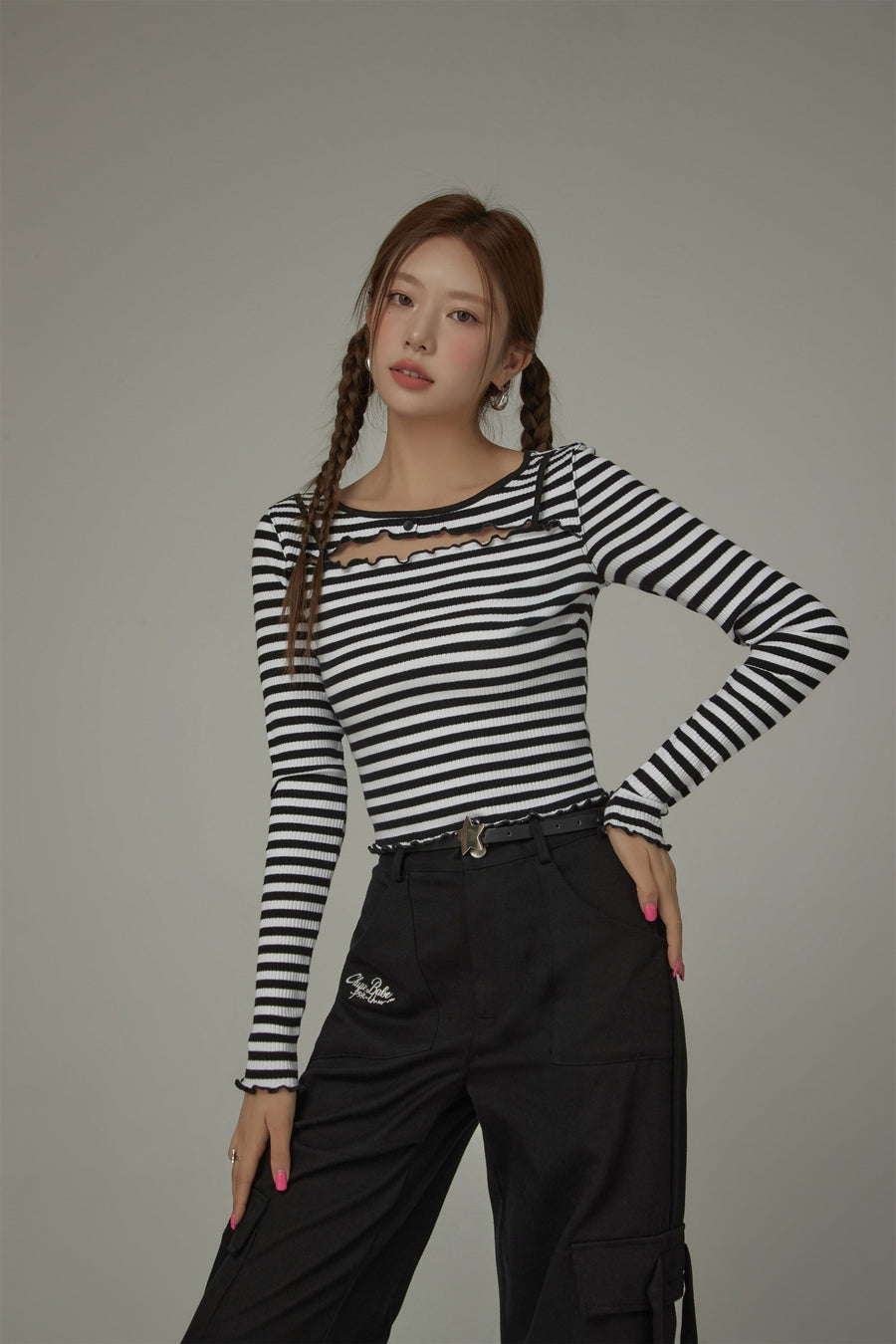 CHUU Chest Cutout Frill Long Sleeves Striped Top