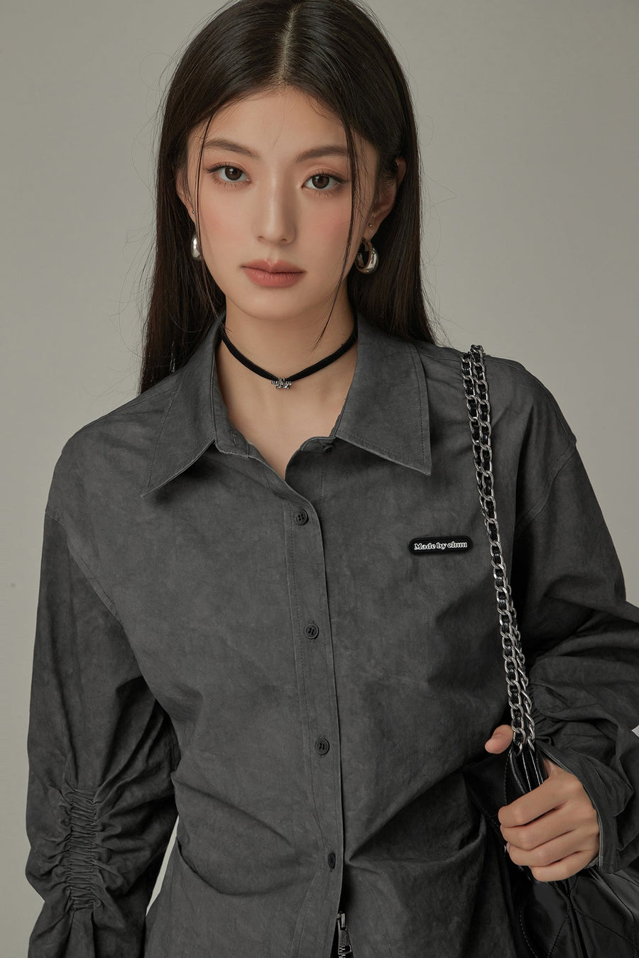 CHUU Shirring Unbalanced Button Shirt