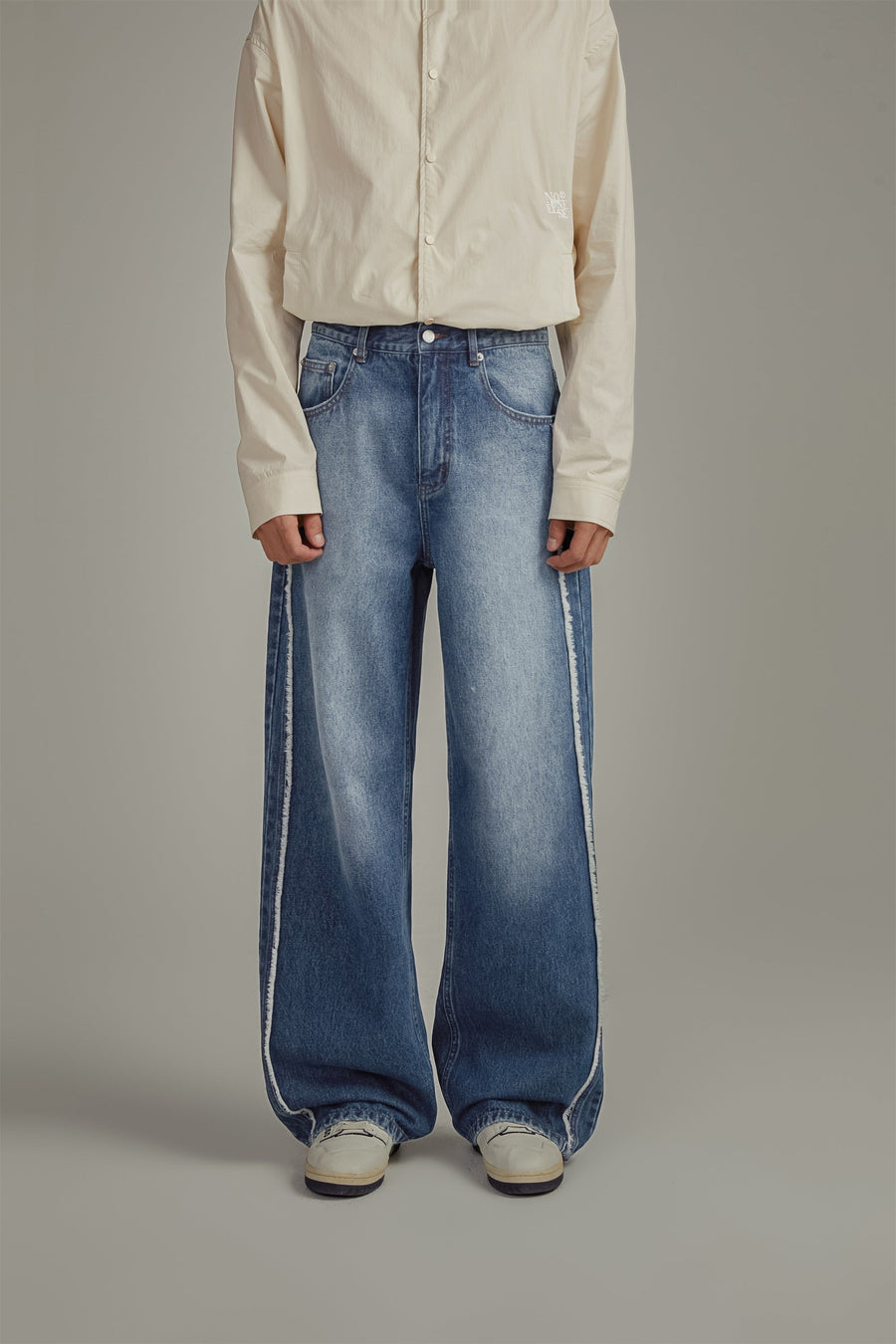CHUU Fringed Lined Wide Denim Jeans