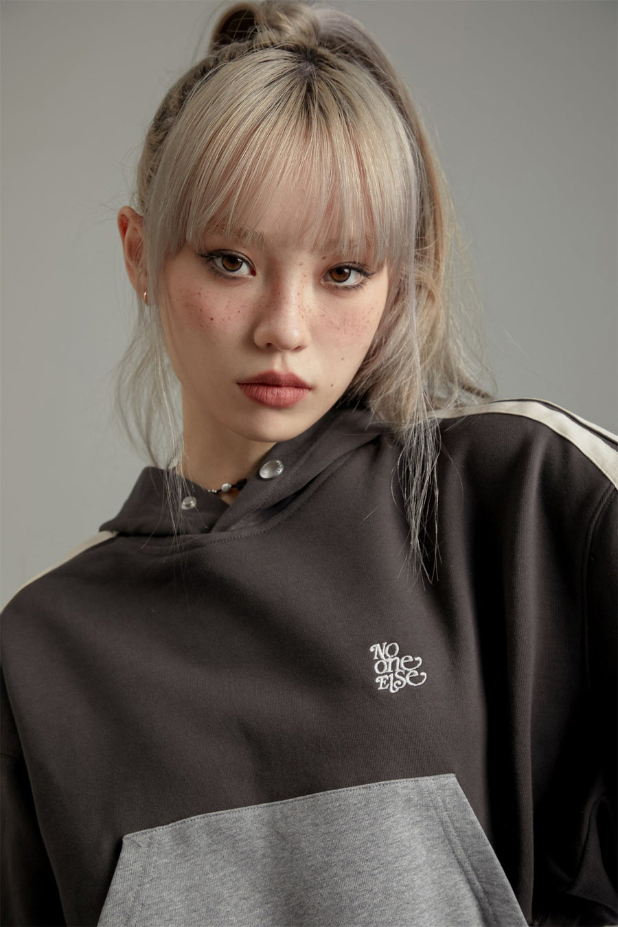 CHUU Button Color Overfit Hoodie